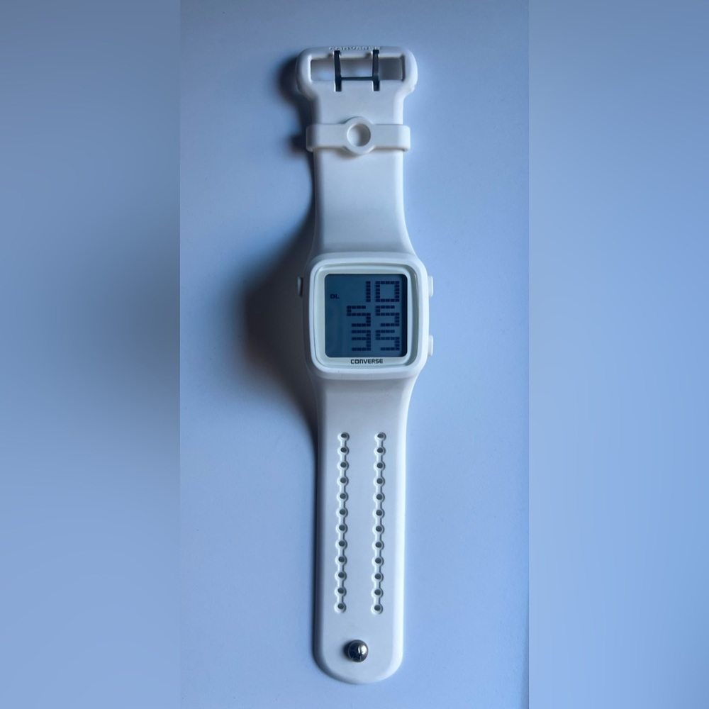 NIB CONVERSE VR002 WR 50M White Tone Quartz Digital Unisex Watch